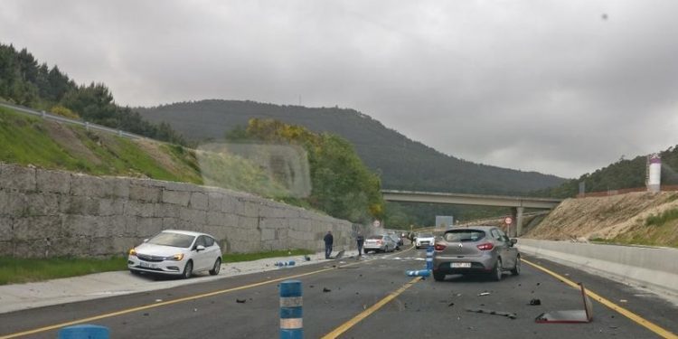La autovía do Morrazo cierra su primer fin de semana con tres accidentes y quejas de los usuarios