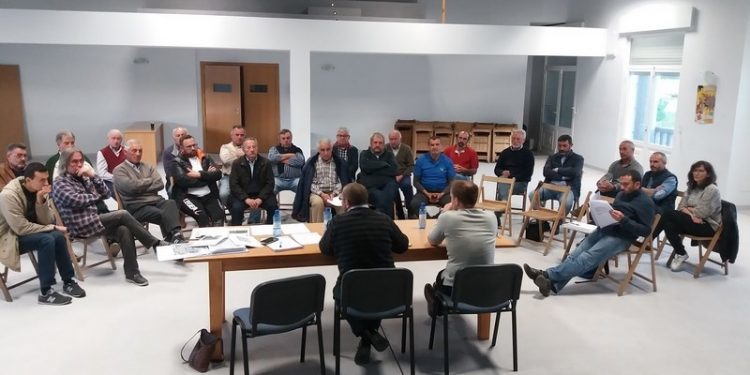 Os montes comunais seguen sen plan público forestal 200 días despois dos incendios