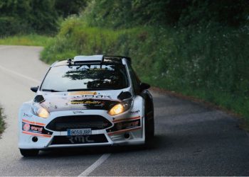 Accidentes y averías marcan la jornada matinal en el Rally Rías Baixas