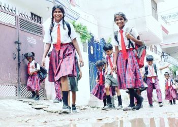 Cena, danza Bollywood e ilustraciones solidarias por India