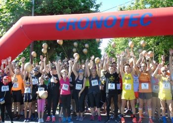 Más de 400 personas en la carrera solidaria del Aloya por Aspanaex