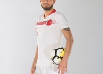 El Celta ultima su segundo fichaje y avanza en el tercero