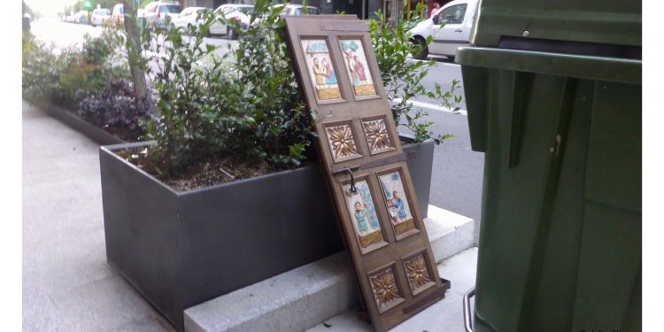 Antigüedades a la basura