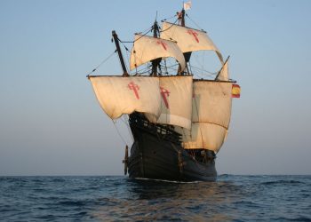 La Nao Victoria llega a Baiona para difundir la primera vuelta al mundo