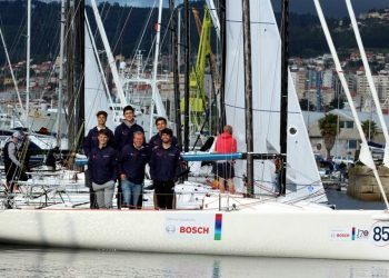 Jóvenes promesas del Náutico de Vigo forman equipo en el Open de España de J70