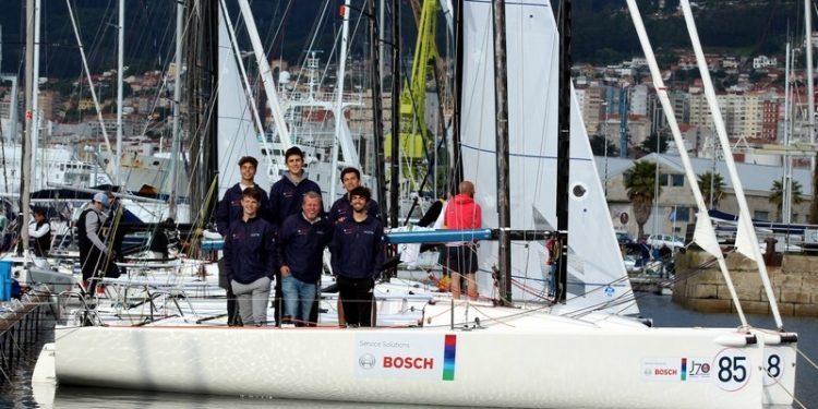 Jóvenes promesas del Náutico de Vigo forman equipo en el Open de España de J70