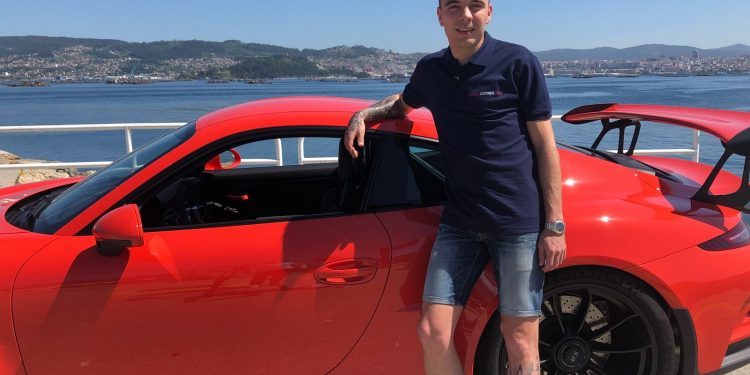Aspas se deja querer por el mundo del motor
