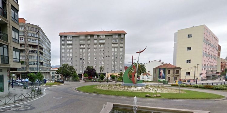 Rescatado un hombre tras caer a un pozo de cinco metros en Travesía de Vigo