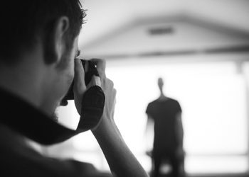 Vigo reflexiona sobre la identidad social de las personas con TEA