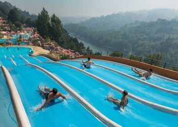 Nigrán ofrece unha excursión ao parque acuático Amarante
