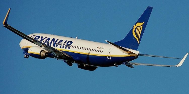 Los derechos de los afectados por los cuatro vuelos cancelados por Ryanair en Vigo