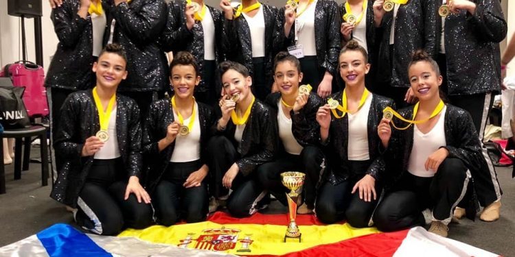 La Muñeira de Chantada de Media Punta, subcampeona del Mundo