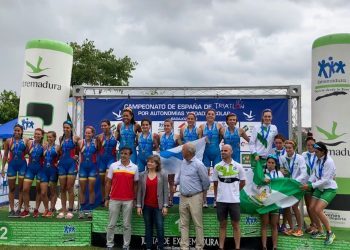 A selección galega feminina sénior gaña o Nacional de triatlón por autonomías