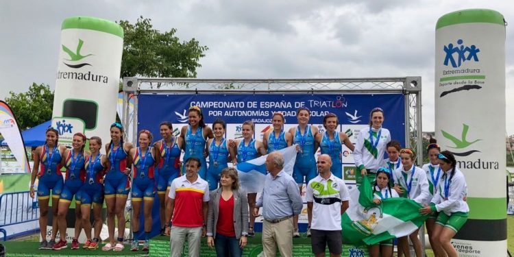 A selección galega feminina sénior gaña o Nacional de triatlón por autonomías