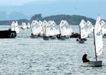Vigo y Sanxenxo dominan en el inicio de la Semana Galega de Vela