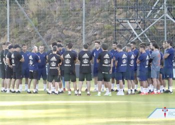 A Toxa abre el cisma celeste