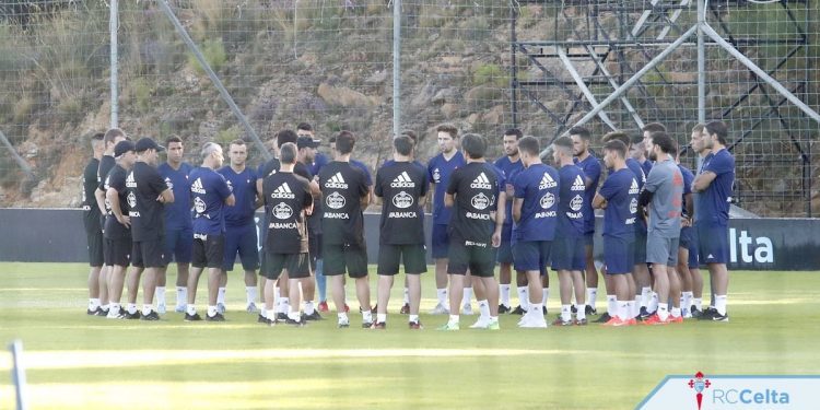 A Toxa abre el cisma celeste