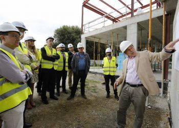 A Xunta comprométese a rematar o novo centro de saúde de Gondomar en abril