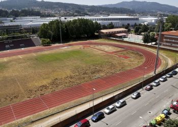 Marea denuncia o «estado de ruína» das pistas de atletismo de Balaídos