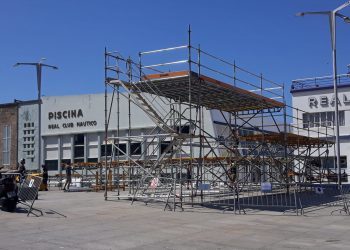 O Marisquiño ya se deja ver en Vigo con el montaje de las pistas