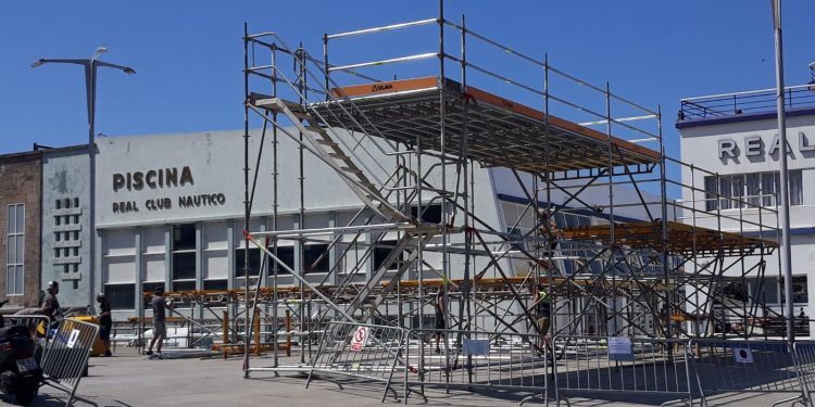 O Marisquiño ya se deja ver en Vigo con el montaje de las pistas