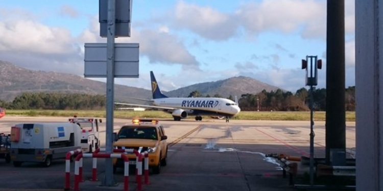 La huelga de Ryanair pone en peligro cuatro de sus cinco destinos en Peinador