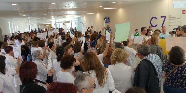 Marea de Vigo quere que o Pleno pida a retirada dos expedientes ás TCAE do Cunqueiro