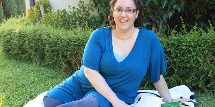 Antía Eiras: “La novela romántica ha sido menospreciada durante mucho tiempo y la sociedad se ha cansado de esconderse”