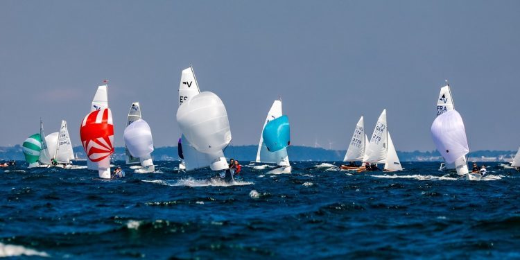 Otros tres títulos mundiales de Vaurien ya navegan hacia Vigo