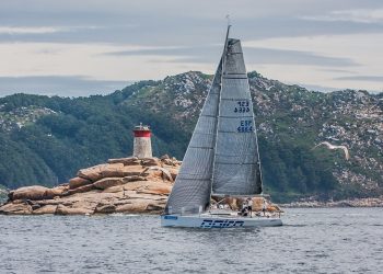 «Fend la Bise», «Okofen» y «Erizana» enfilan  rumbo al podio del Conde de Gondomar