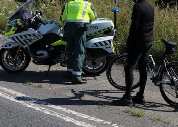 La Guardia Civil denuncia a dos ciclistas por dar positivo en la prueba de alcoholemia