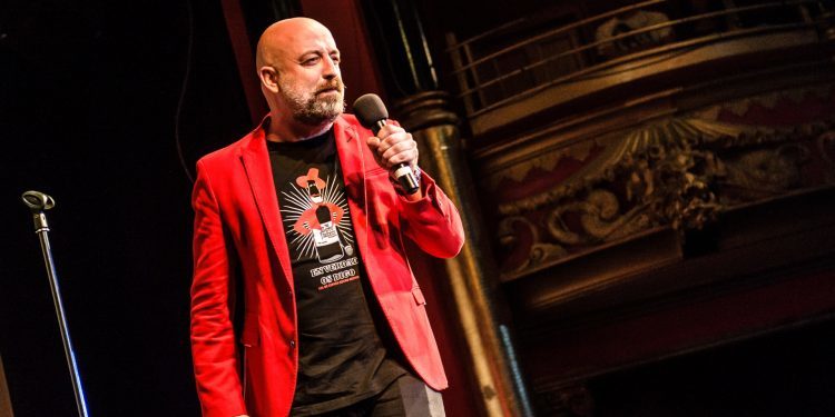 Goyo Jiménez trae a Vigo su espectáculo ‘Aiguantulivinamerica 2’