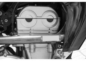 El monstruo tocando la flauta