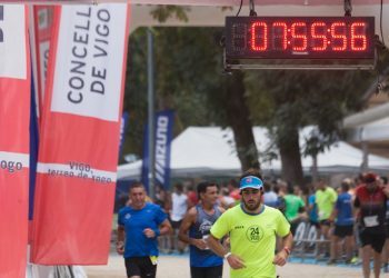 24 horas ininterrompidas de atletismo en Castrelos coa solidariedade por bandeira