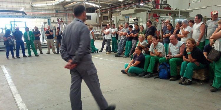 Maderas Iglesias, á folga indefinida polos “constantes atrasos” no pago de salarios