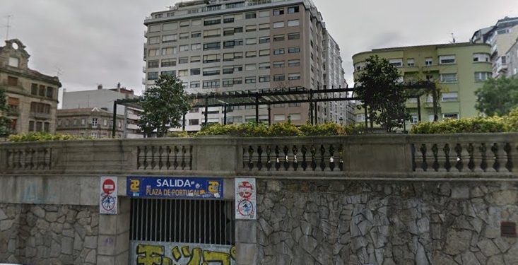 Marea reclama a readmisión dos traballadores do aparcadoiro da Praza de Portugal