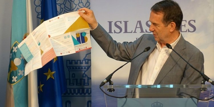 Caballero e a ministra Teresa Ribera abordan «o problema máis importante» de Vigo