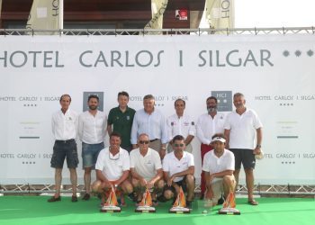 El «Solventis» se lleva el Gallego de Cruceros en la Ría de Pontevedra