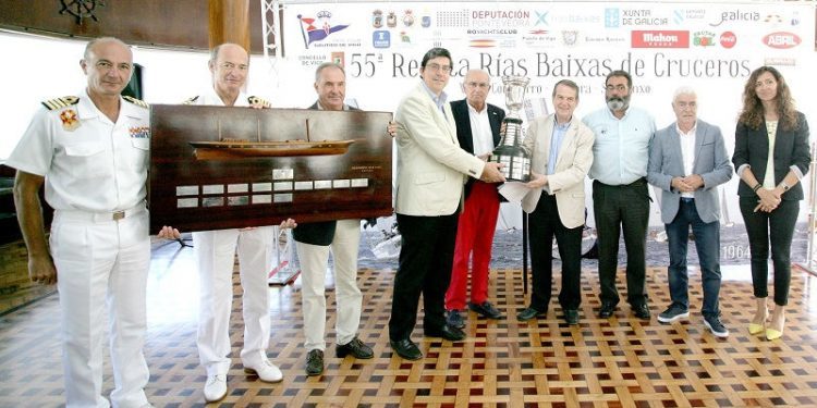 Freire y la saga «Pairo» defenderán su reinado en la regata Rías Baixas