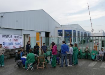 Maderas Iglesias inicia unha folga indefinida con “seguimento total”