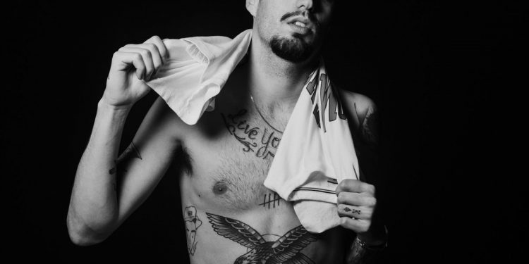 Las polémicas letras de Rels B, el sustituto de Yung Beef