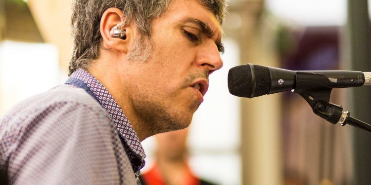 El nuevo disco de Iván Ferreiro ya tiene fecha de salida a la venta y ‘tracklist’