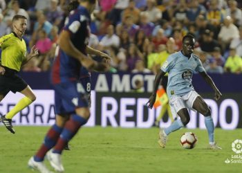 El Celta se lleva tres puntos en el recital de Pione Sisto