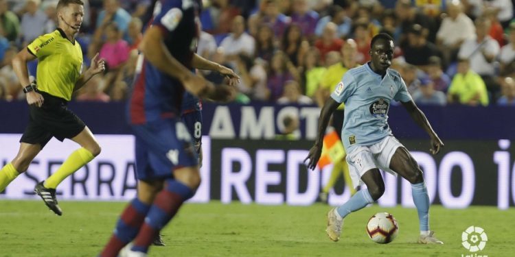 El Celta se lleva tres puntos en el recital de Pione Sisto
