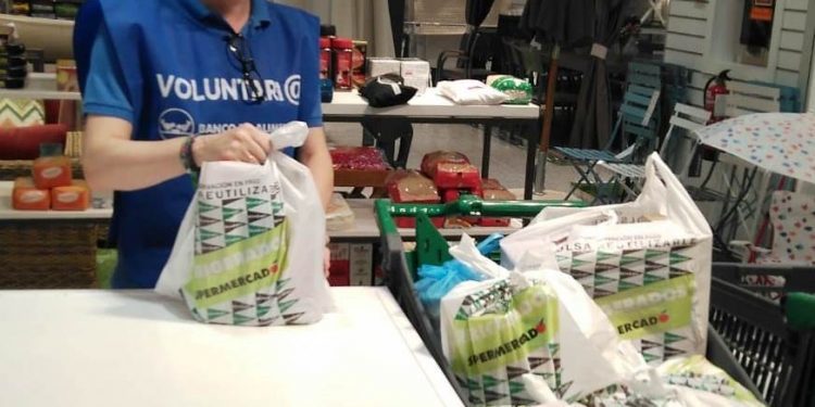 El Banco de Alimentos recogió cerca de 2.500 kilos de comida en su última Operación Kilo