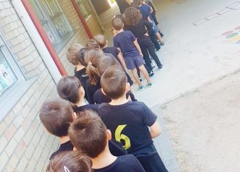 De luto al colegio por la “pérdida de calidad” de la enseñanza