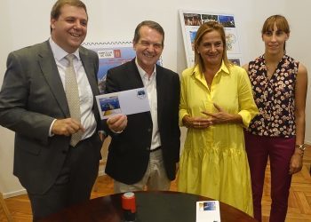 Correos apoia a candidatura de Cíes Patrimonio da Humanidade cun selo