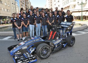 O monopraza da Universidade de Vigo saíu á rúa para rodar por Rosalía de Castro