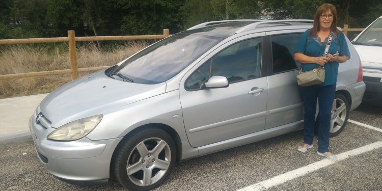 La primera usuaria del parking gratuito del hospital: “Ayer mismo pagué 15 euros”