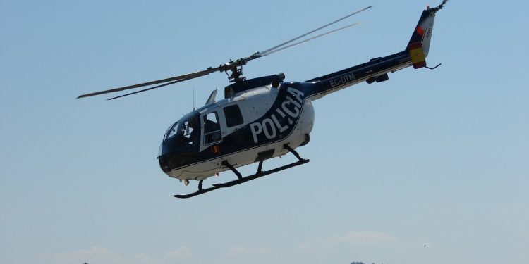 La Policía Nacional solicita una sanción para el dueño de un dron que casi choca contra su helicóptero en Vigo